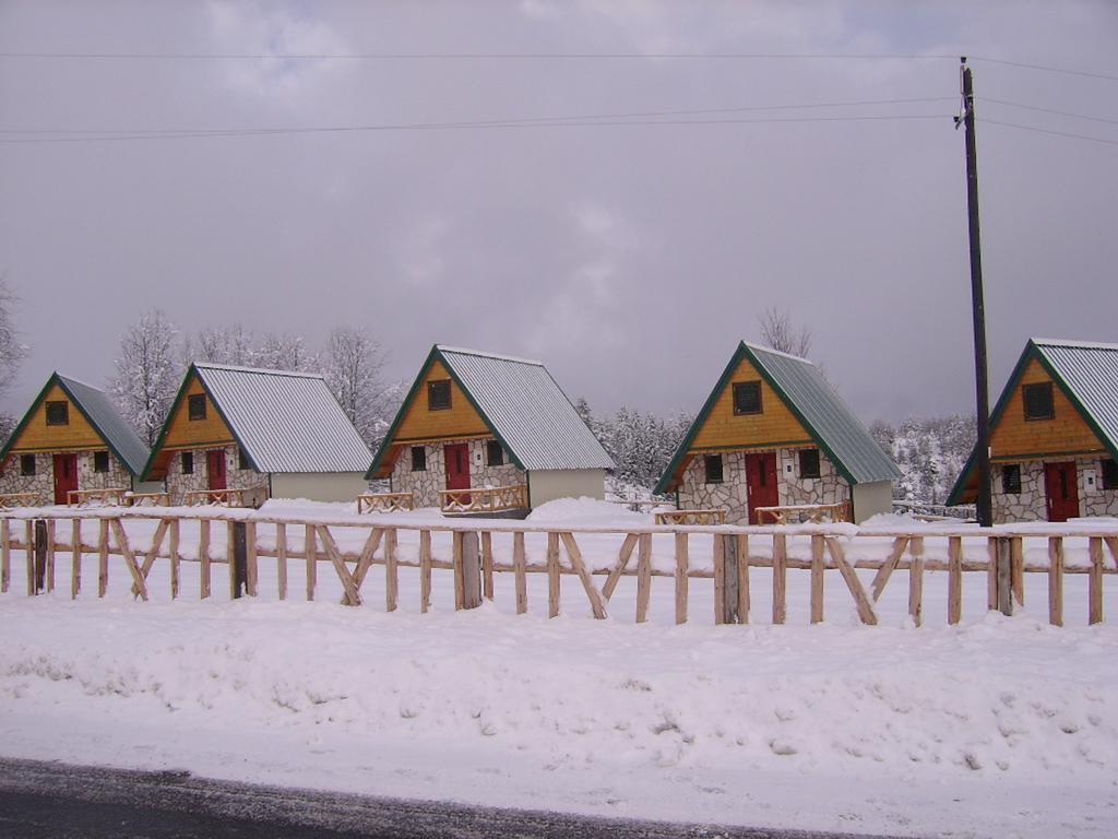 Durmitor Bungalows Жабляк Экстерьер фото